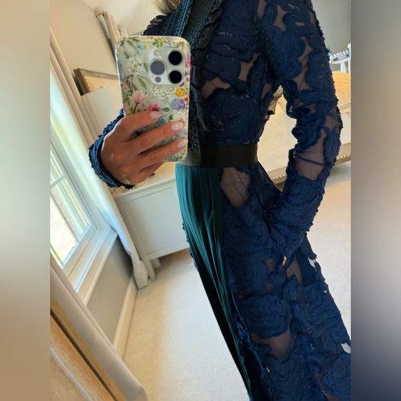 Self-Portrait Thea Maxi Gown - Picture 6 of 9